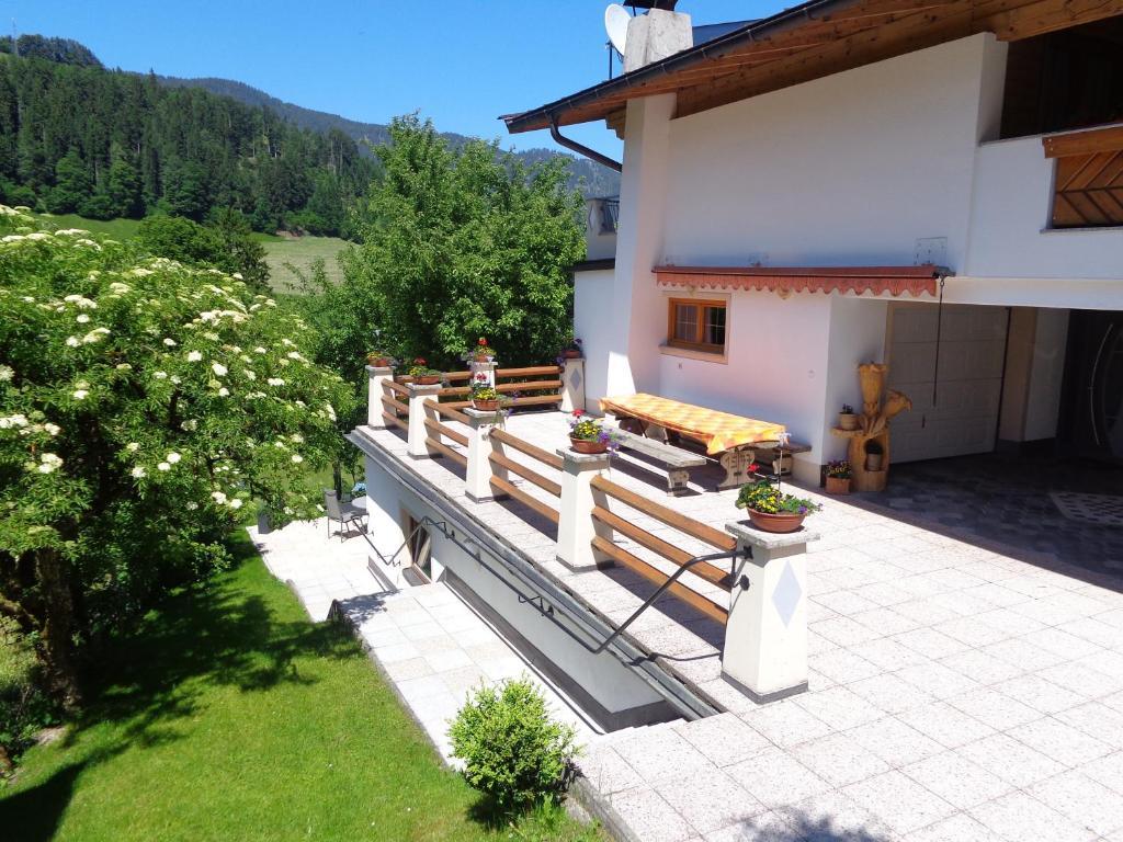 Haus Enzian Hotel Thiersee Exterior foto